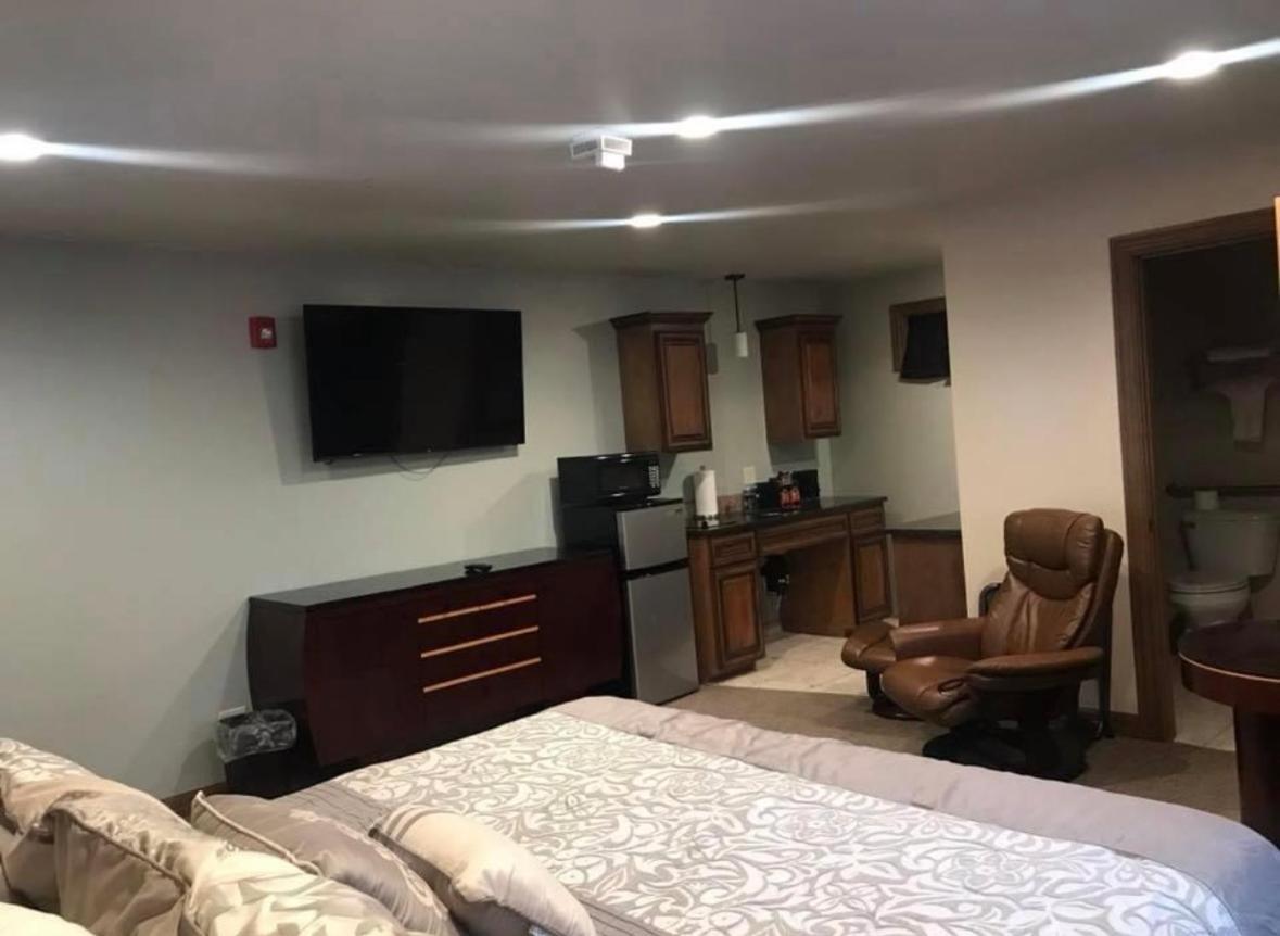 Baltzell Lodge Great Bend Εξωτερικό φωτογραφία